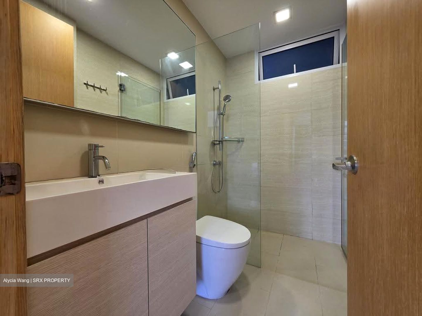 Waterview (D18), Condominium #638603241
